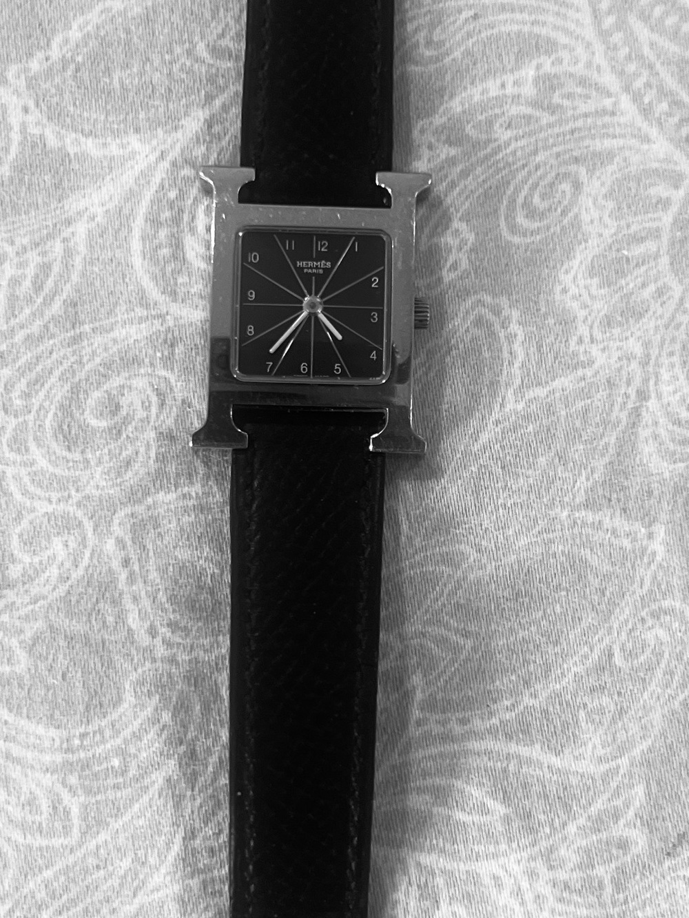 Hermès Black Dial Silver Case Women's Leather-Strap Watch - Picture 2 of 8